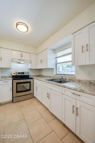 906 Boulder Drive, South Daytona, FL 32119