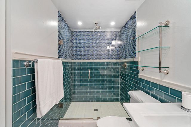 11740 St Andrews Place 207, Wellington, FL 33414