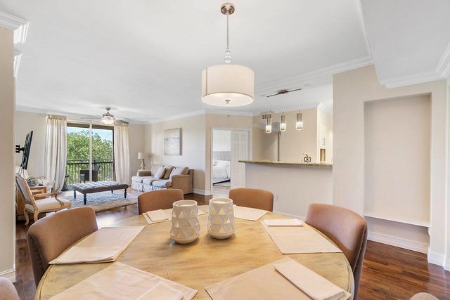 11740 St Andrews Place 207, Wellington, FL 33414