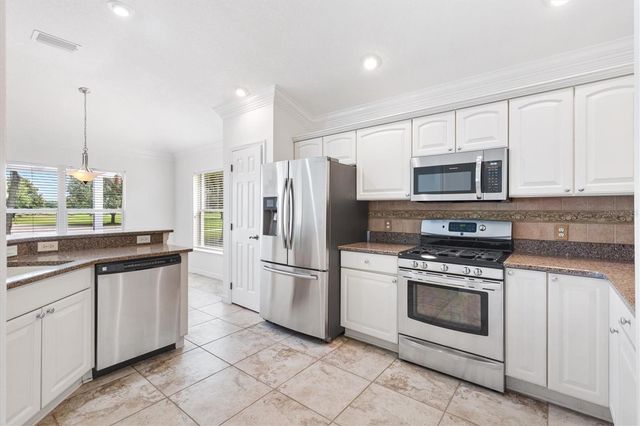 1649 HARTSVILLE TRAIL, The Villages, FL 32162
