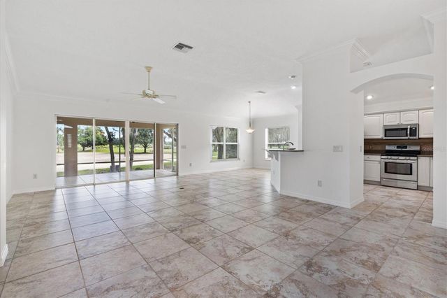 1649 HARTSVILLE TRAIL, The Villages, FL 32162