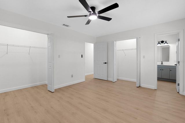 207 W BOUGAINVILLEA AVENUE, Tampa, FL 33612
