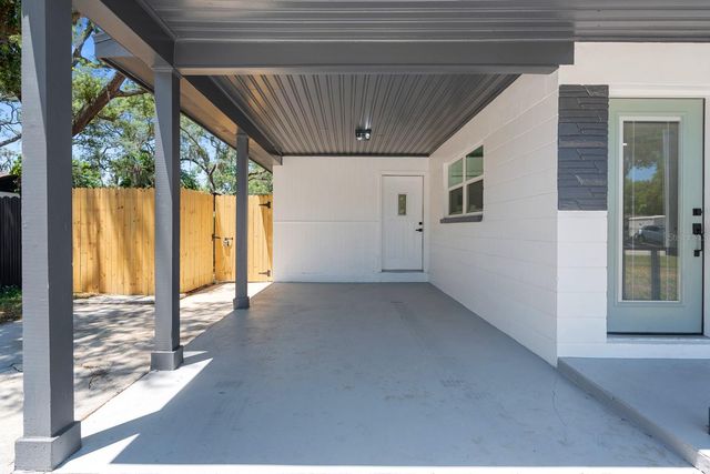 207 W BOUGAINVILLEA AVENUE, Tampa, FL 33612