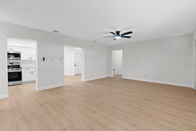 207 W BOUGAINVILLEA AVENUE, Tampa, FL 33612