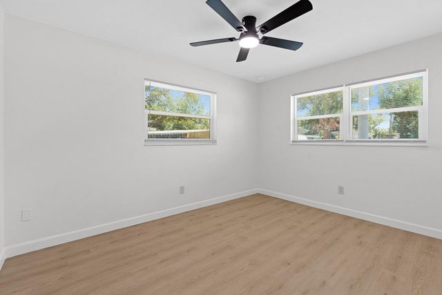 207 W BOUGAINVILLEA AVENUE, Tampa, FL 33612