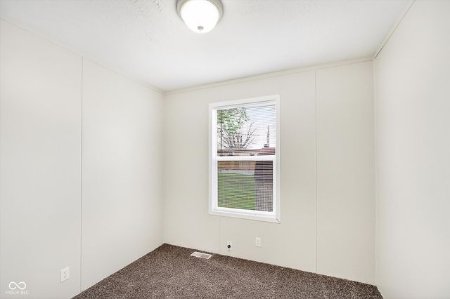 154 Echo Lake E, Mooresville, IN 46158