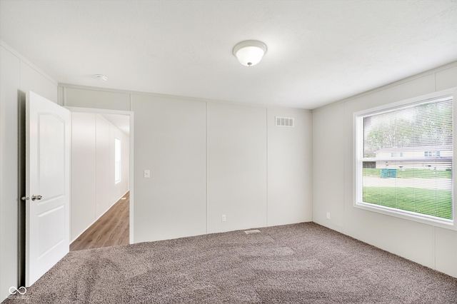 154 Echo Lake E, Mooresville, IN 46158