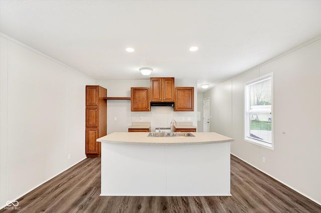 154 Echo Lake E, Mooresville, IN 46158