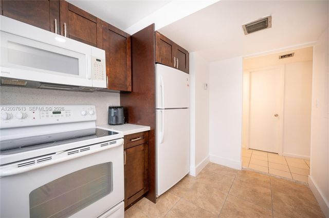 500 NE 26th St 2C, Miami, FL 33137