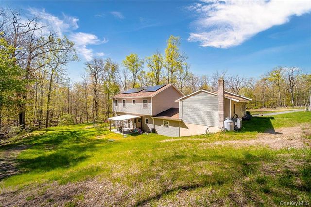 80 Jones Road, Pine Bush, NY 12566