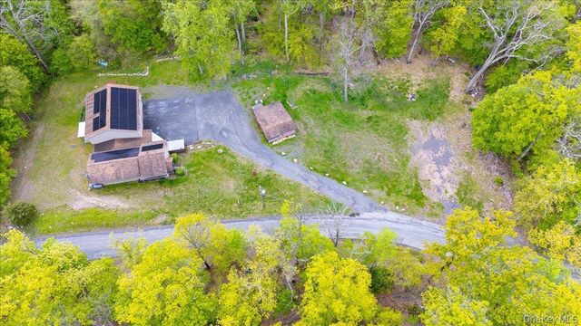 80 Jones Road, Pine Bush, NY 12566