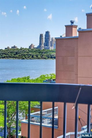 502 Livingston Court N502, Edgewater, NJ 07020