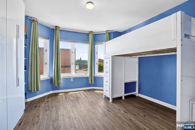 502 Livingston Court N502, Edgewater, NJ 07020