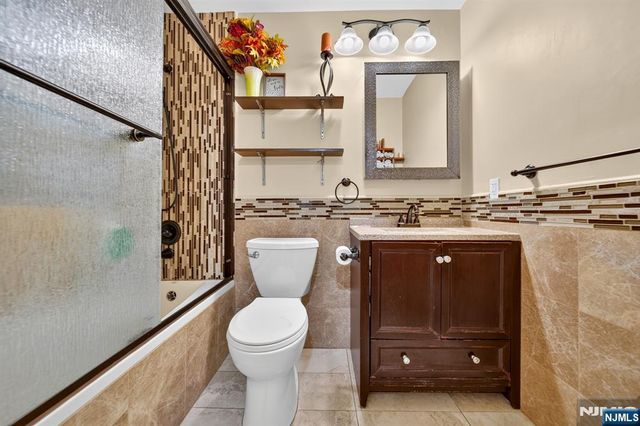 502 Livingston Court N502, Edgewater, NJ 07020
