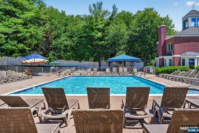 502 Livingston Court N502, Edgewater, NJ 07020