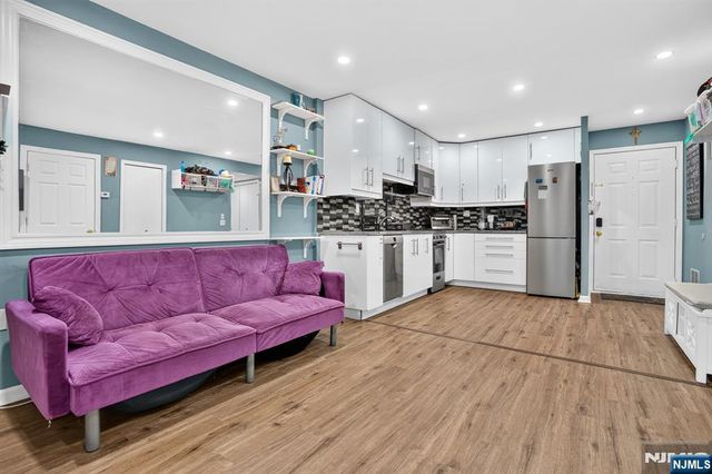 502 Livingston Court N502, Edgewater, NJ 07020