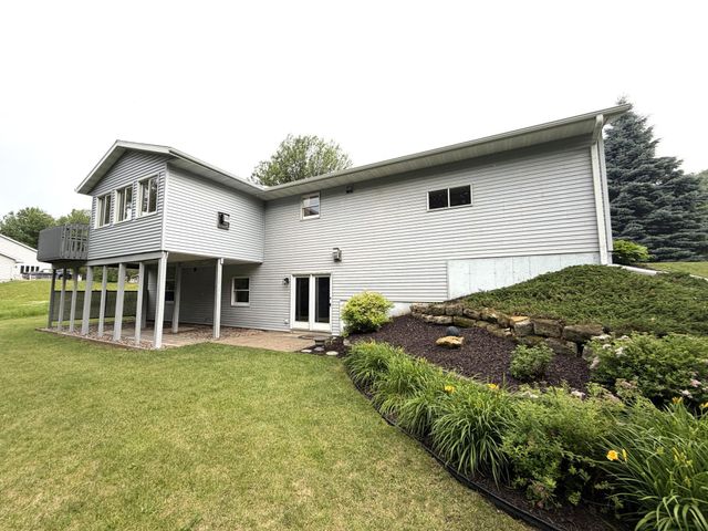 189 Mcintosh E, La Crescent, MN 55947