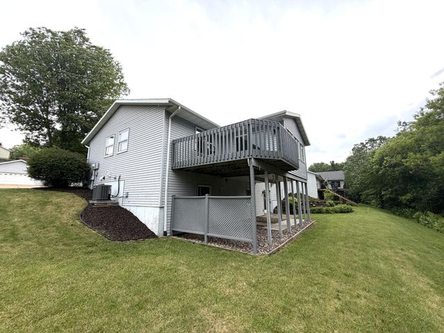 189 Mcintosh E, La Crescent, MN 55947