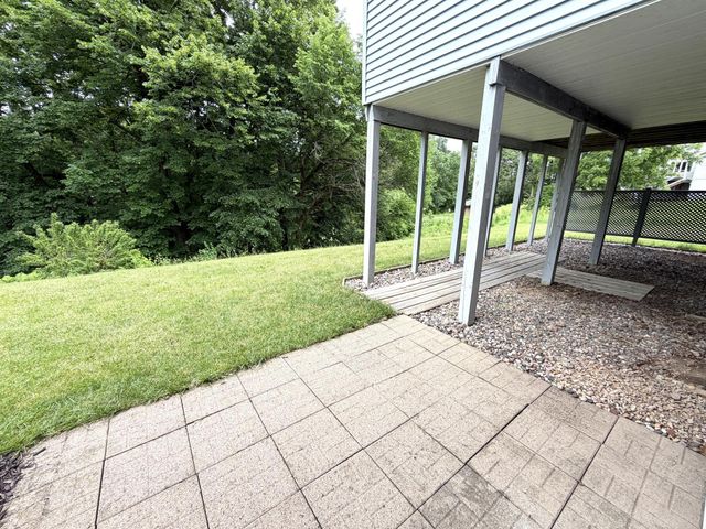 189 Mcintosh E, La Crescent, MN 55947