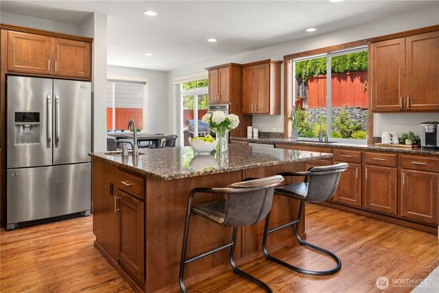 24816 SE 17th Place, Sammamish, WA 98075