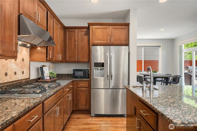 24816 SE 17th Place, Sammamish, WA 98075