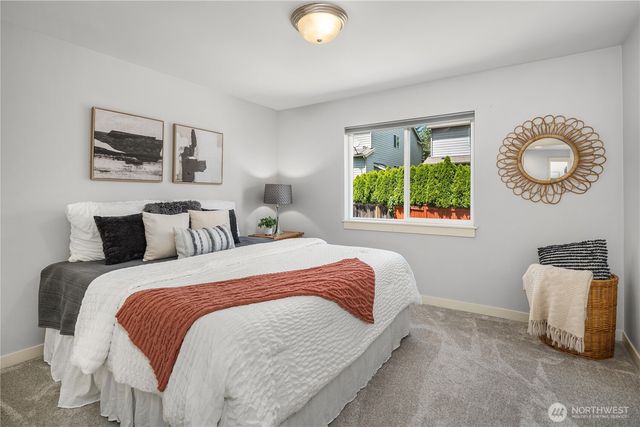 24816 SE 17th Place, Sammamish, WA 98075
