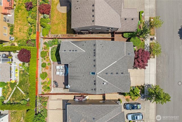 24816 SE 17th Place, Sammamish, WA 98075