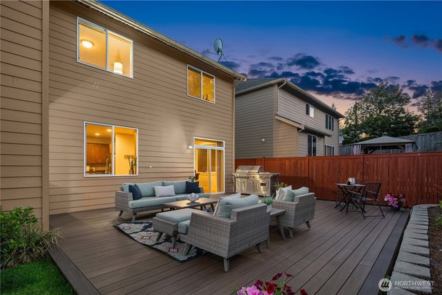 24816 SE 17th Place, Sammamish, WA 98075