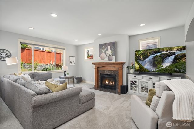 24816 SE 17th Place, Sammamish, WA 98075