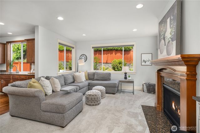 24816 SE 17th Place, Sammamish, WA 98075