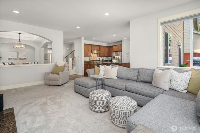 24816 SE 17th Place, Sammamish, WA 98075