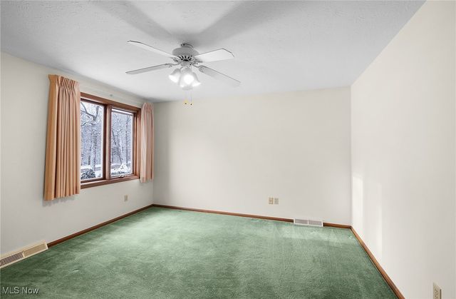 6090 Big Creek Pky, Parma Heights, OH 44130