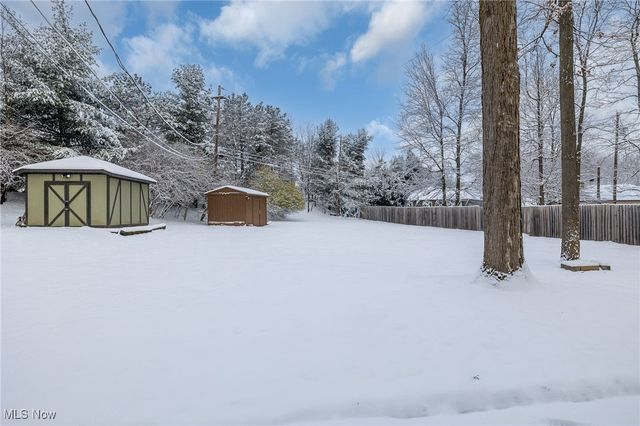 6090 Big Creek Pky, Parma Heights, OH 44130