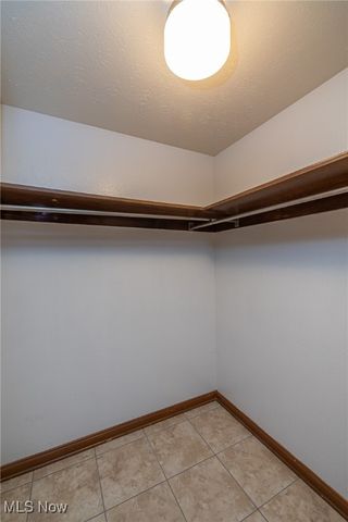 6090 Big Creek Pky, Parma Heights, OH 44130