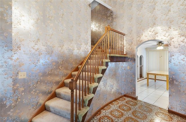 6090 Big Creek Pky, Parma Heights, OH 44130