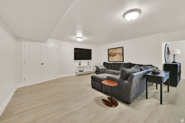 3032 S 2125 W, West Haven, UT 84401