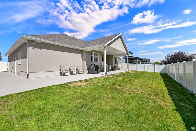 3032 S 2125 W, West Haven, UT 84401
