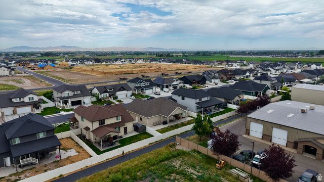 3032 S 2125 W, West Haven, UT 84401