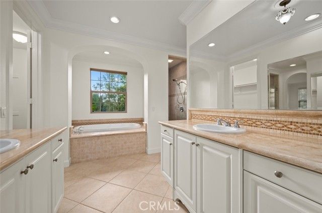 21 Land Bird, Irvine, CA 92618