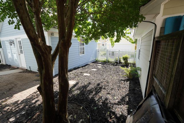 309 White Gables Drive, Summerville, SC 29483