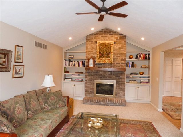 2 Shingle Mill Road, Irondequoit, NY 14609