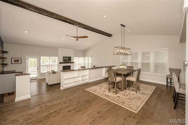 14316 Willow Spring Hill Drive, St Louis, MO 63017
