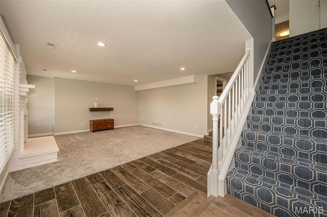 14316 Willow Spring Hill Drive, St Louis, MO 63017