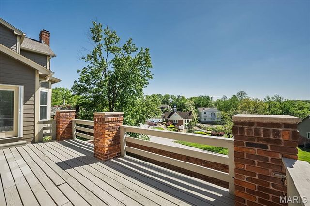 14316 Willow Spring Hill Drive, St Louis, MO 63017