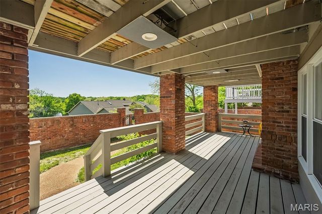14316 Willow Spring Hill Drive, St Louis, MO 63017