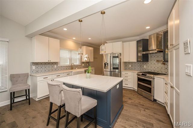 14316 Willow Spring Hill Drive, St Louis, MO 63017