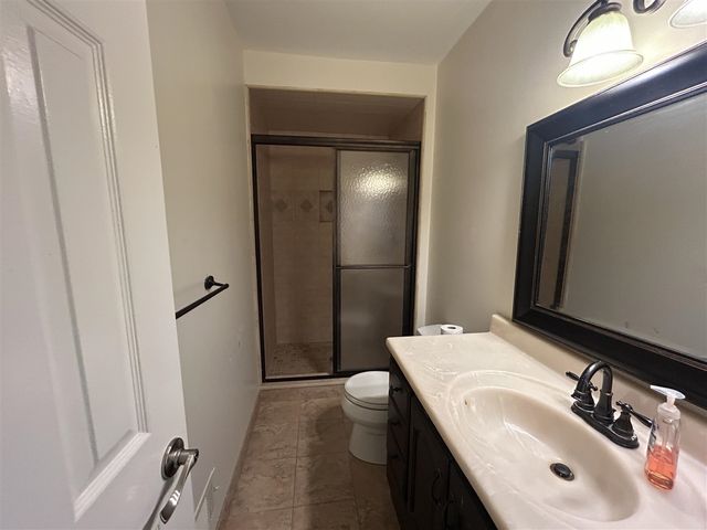 38647 Meeting House Lane, Livonia, MI 48154