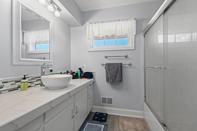 3813 W Marion St., Mullins, SC 29574