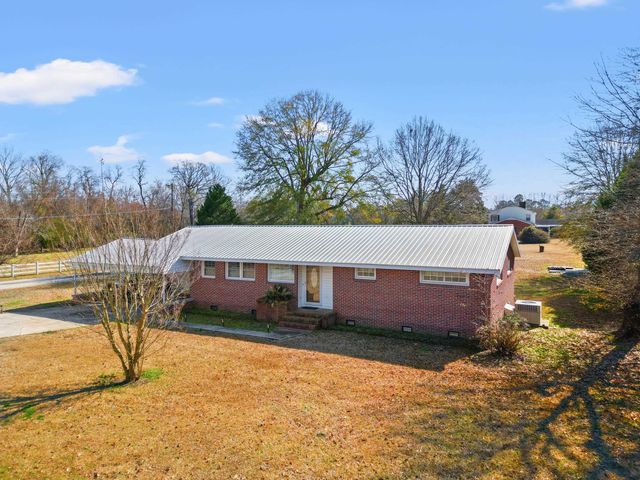 3813 W Marion St., Mullins, SC 29574