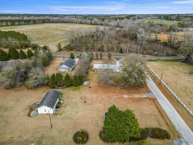3813 W Marion St., Mullins, SC 29574